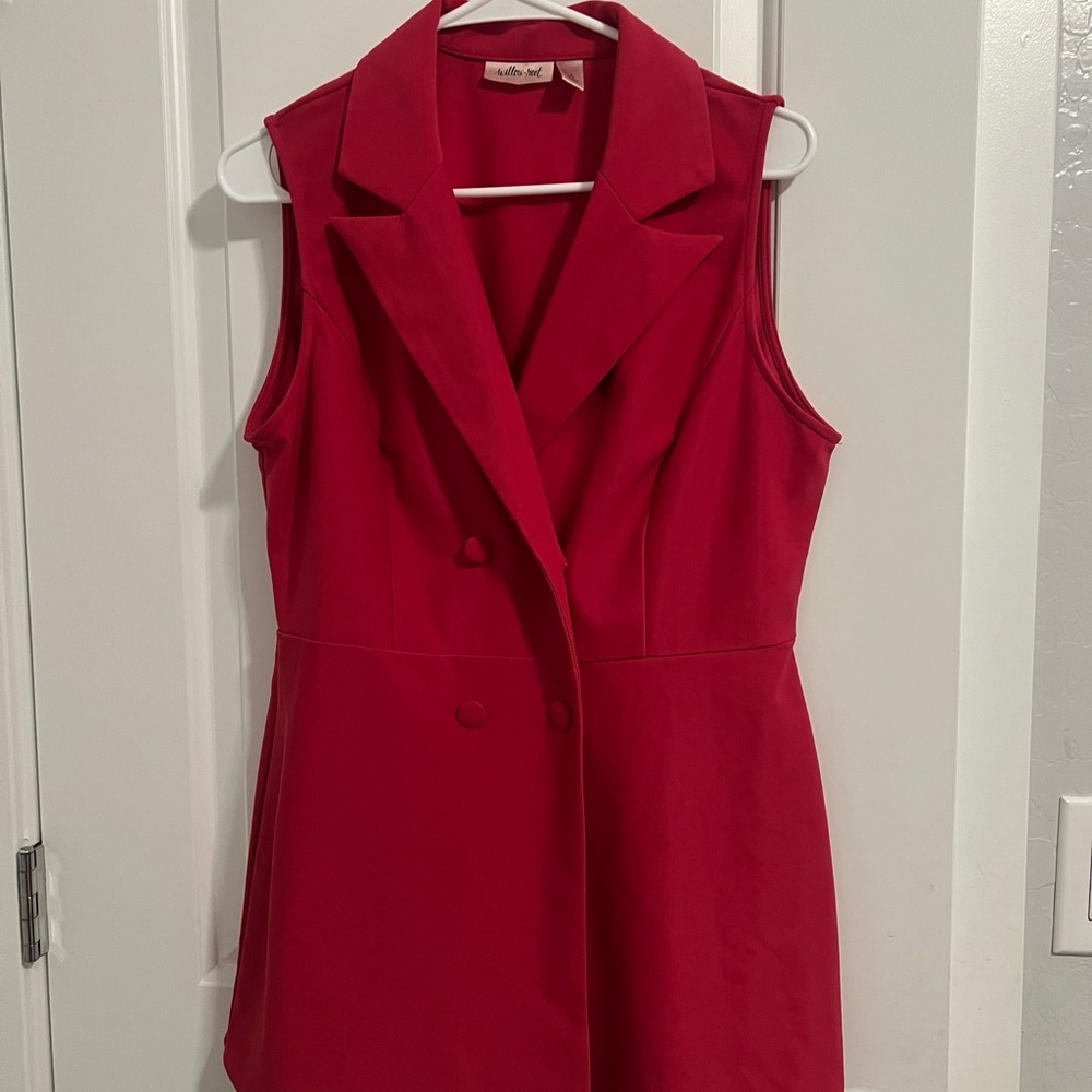 Willow & root Hot pink  Sleeveless romper L